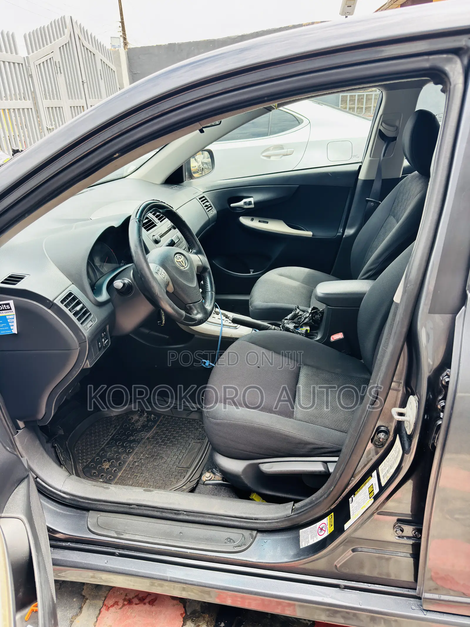 Toyota Corolla S 4dr Sedan (1.8L 4cyl 4A) 2010 Gray