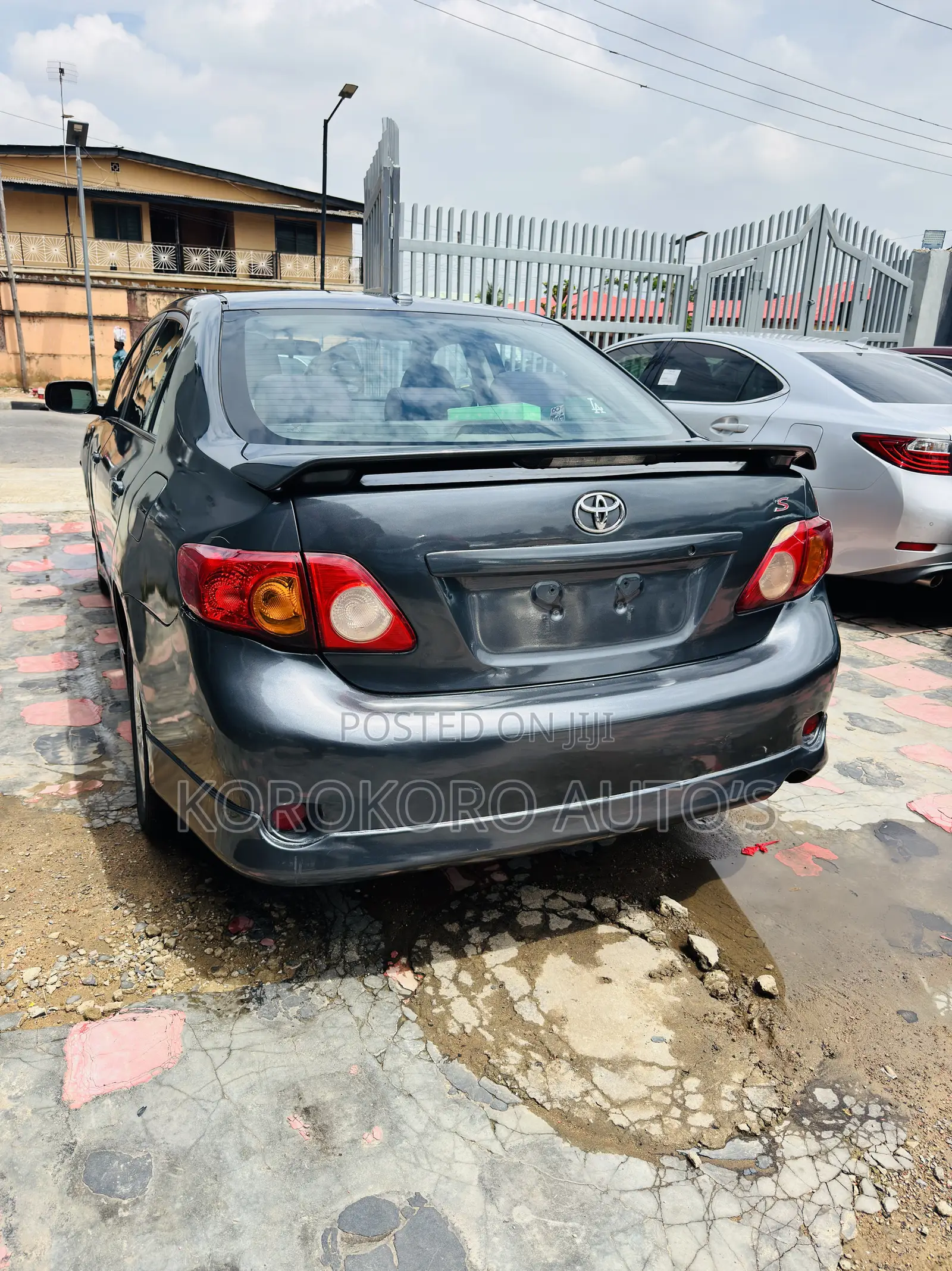 Toyota Corolla S 4dr Sedan (1.8L 4cyl 4A) 2010 Gray