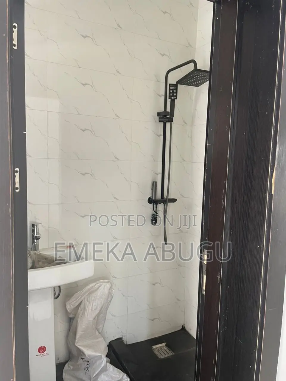 4bdrm Duplex in Lere Adigun Gra, Basorun for rent