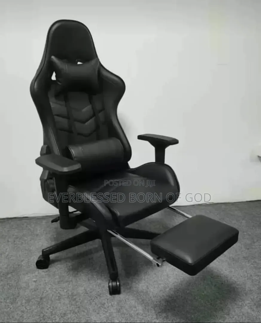 Pure Black Vip Modern Executive Office/ Game Chair With Footrest