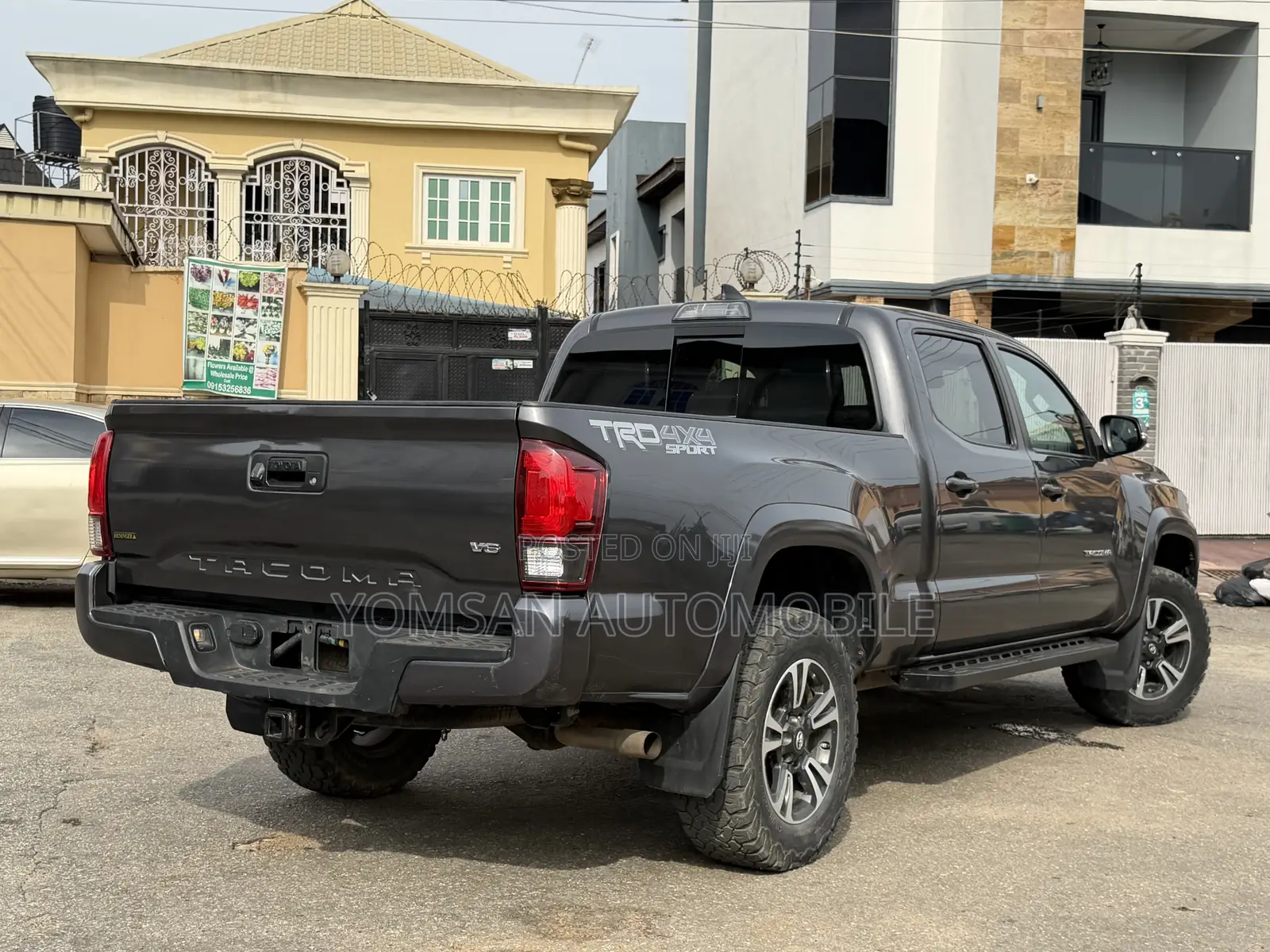 Toyota Tacoma TRD Sport 2018 Gray