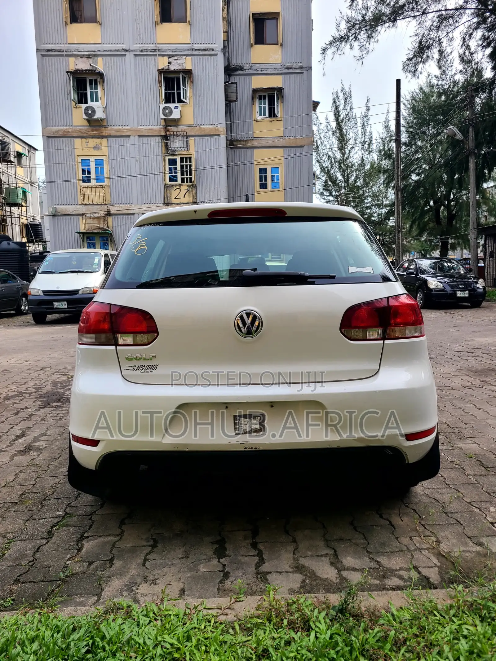 Volkswagen Golf 2014 White