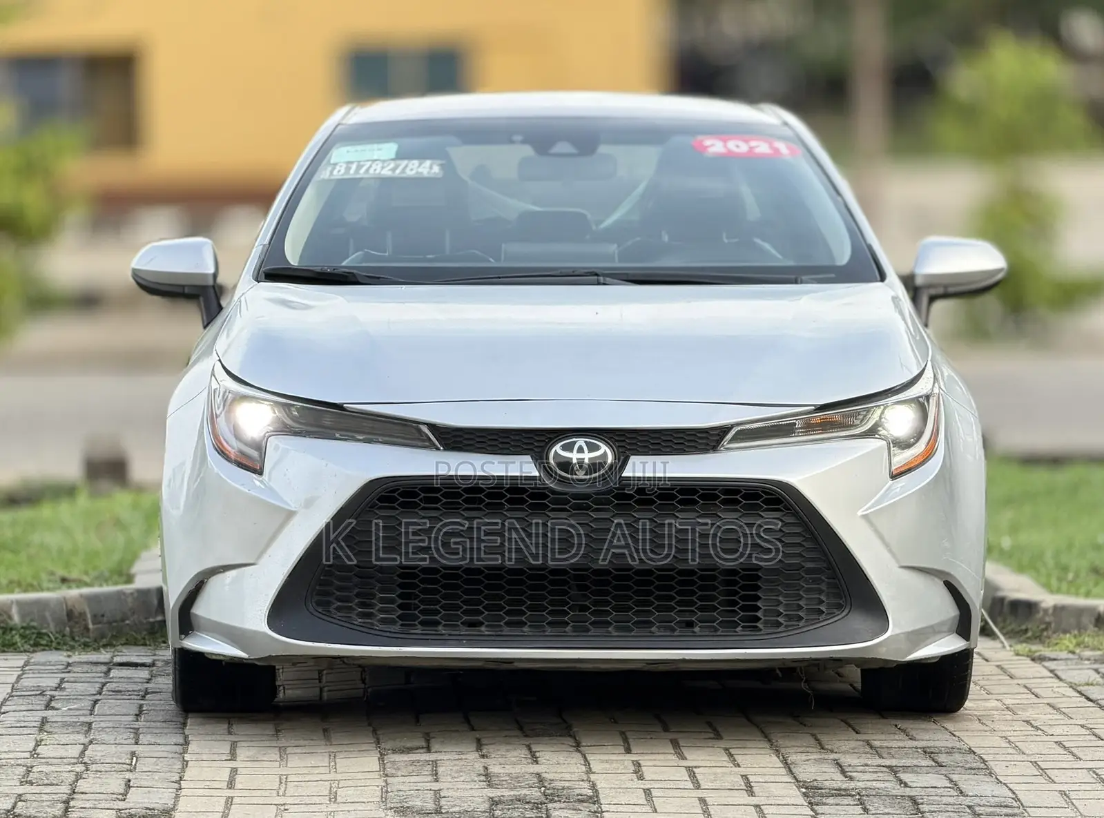 Toyota Corolla LE 2021 Silver