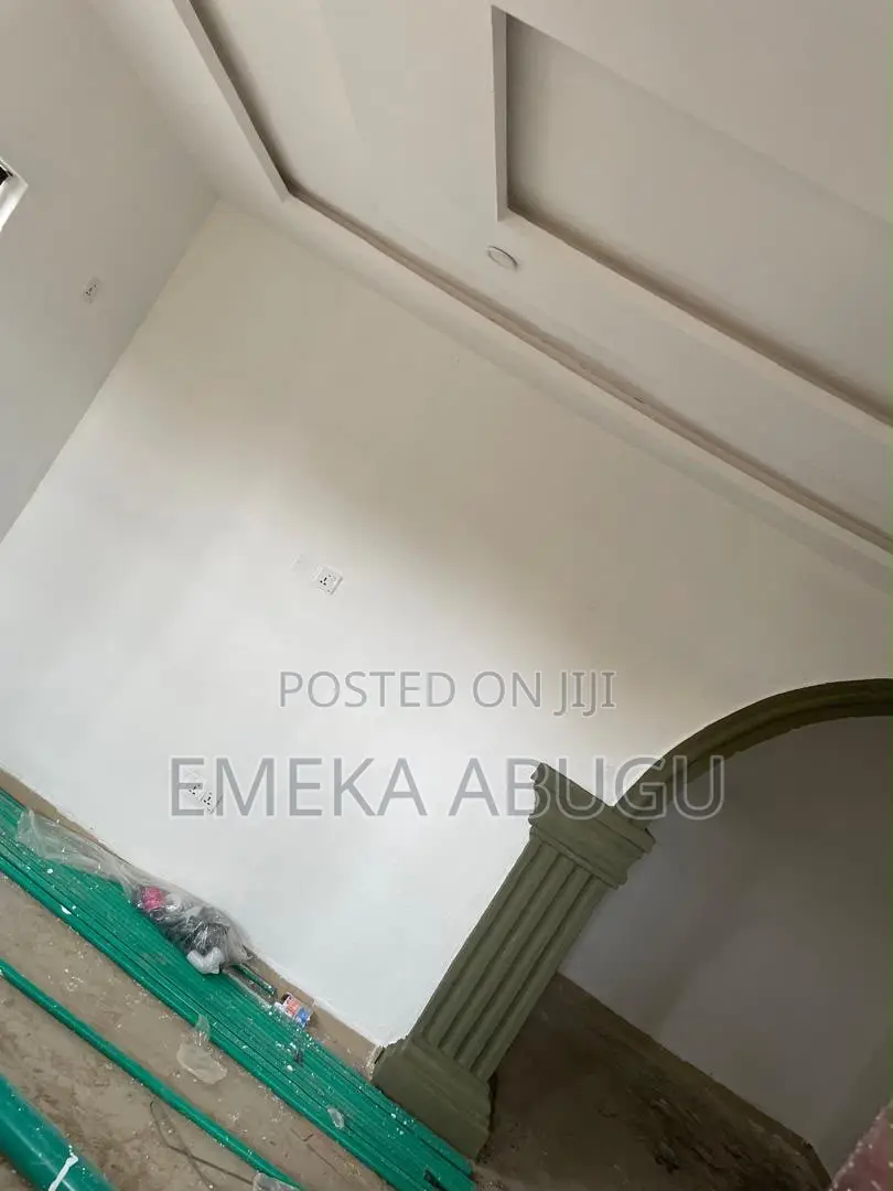 3bdrm Block of Flats in Akala Express for rent