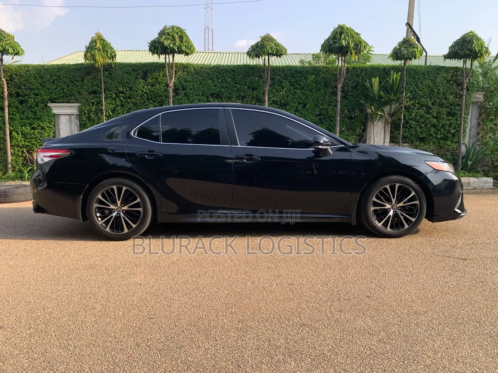 Toyota Camry SE FWD 2020 Black