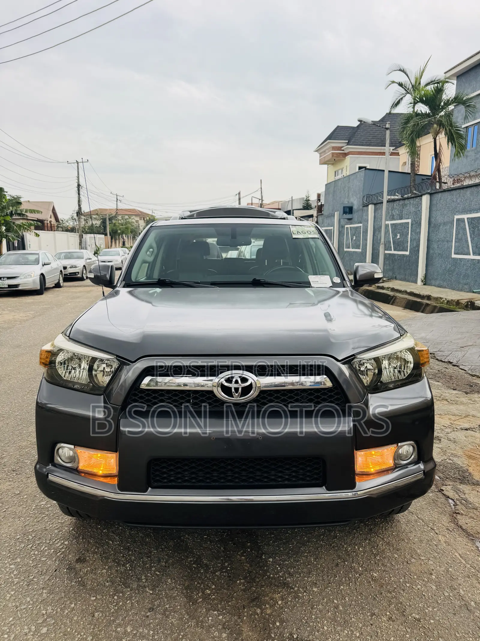 Toyota 4-Runner Limited 4WD 2011 Gray