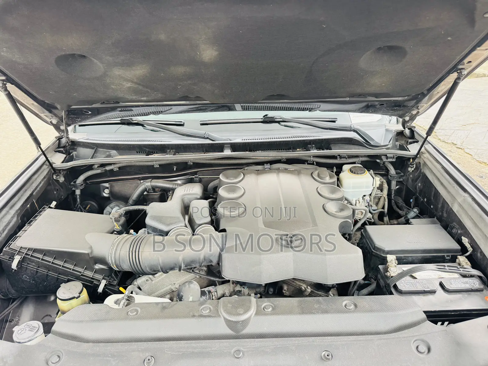 Toyota 4-Runner Limited 4WD 2011 Gray