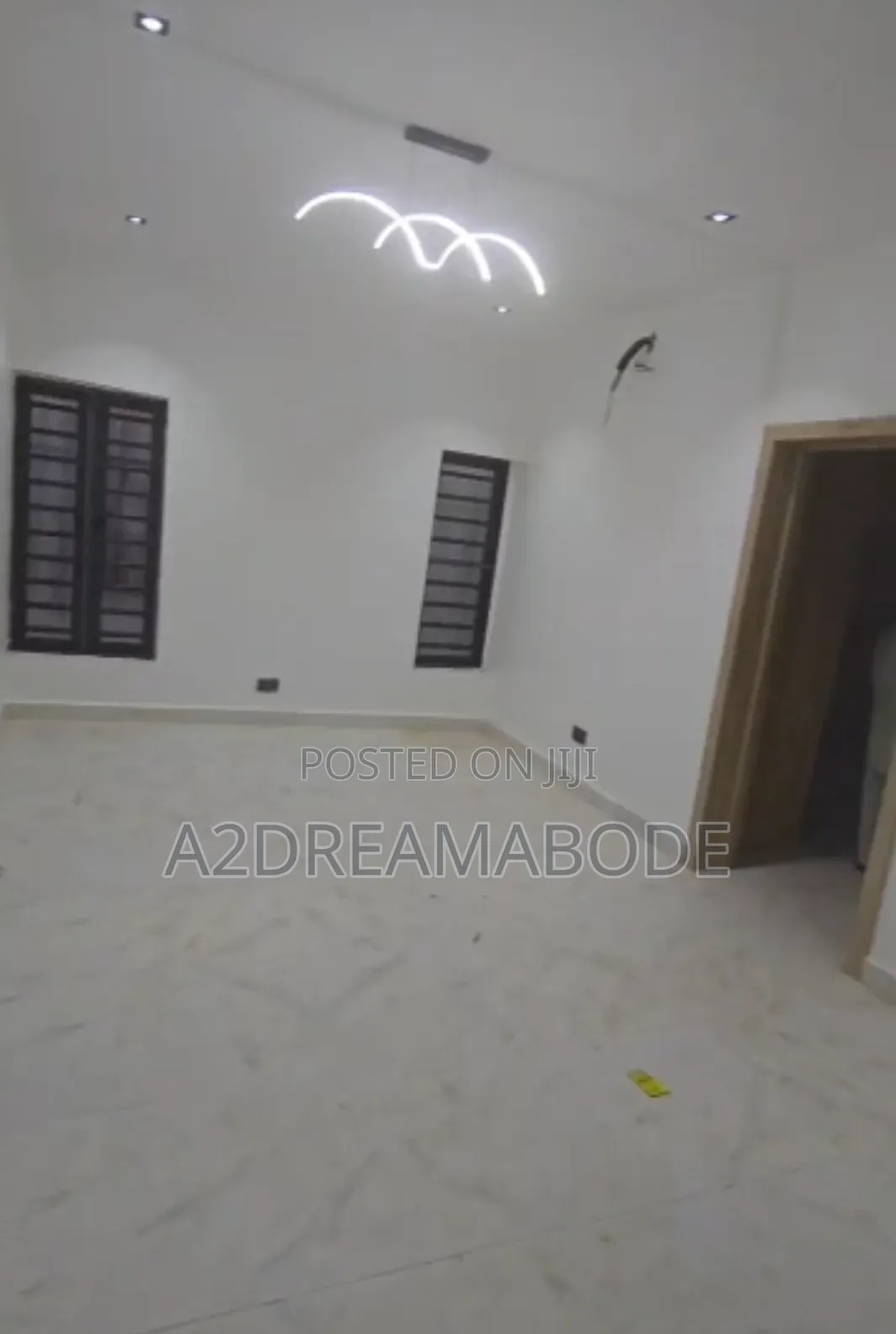 3bdrm Apartment in Ogudu Gra for rent