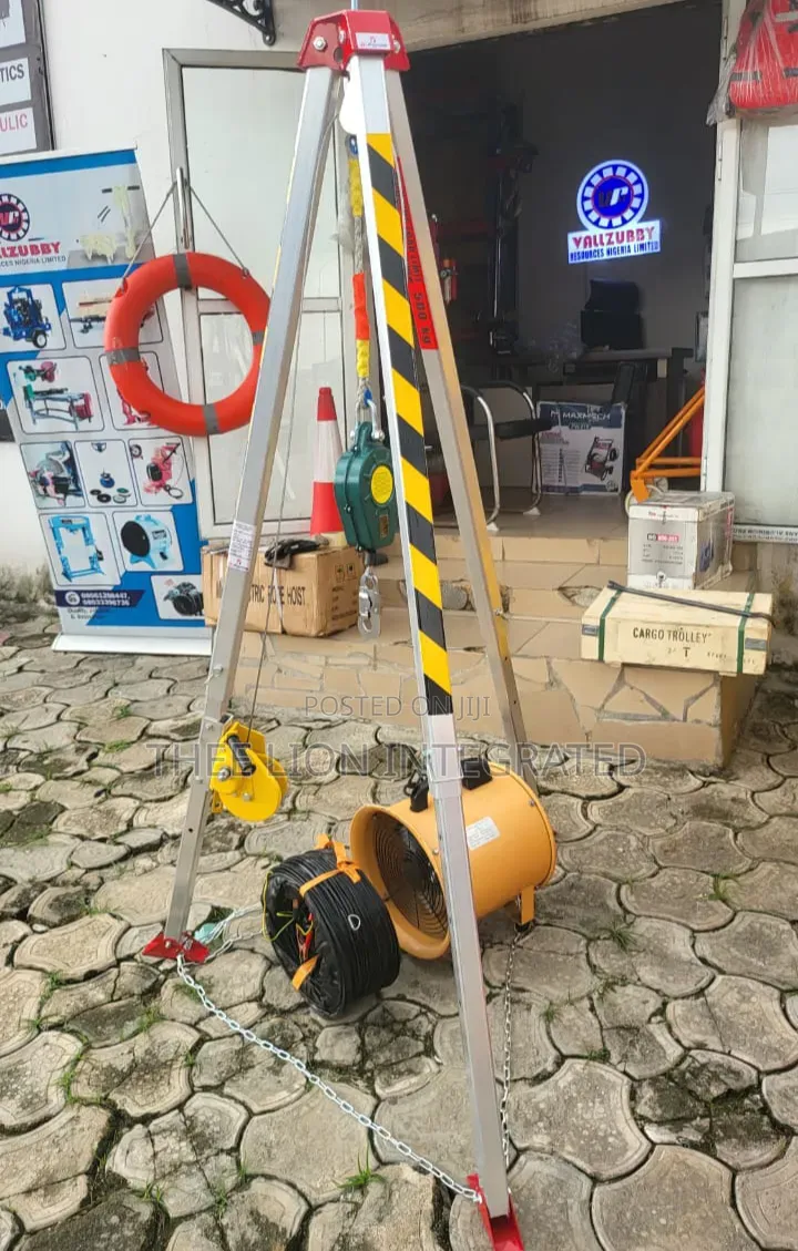 Heavy Duty Confined Space Rescue Tripod Kit With Winch