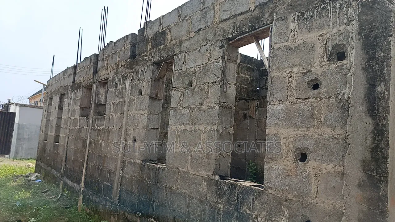 2bdrm Block of Flats in Ijede Road for sale