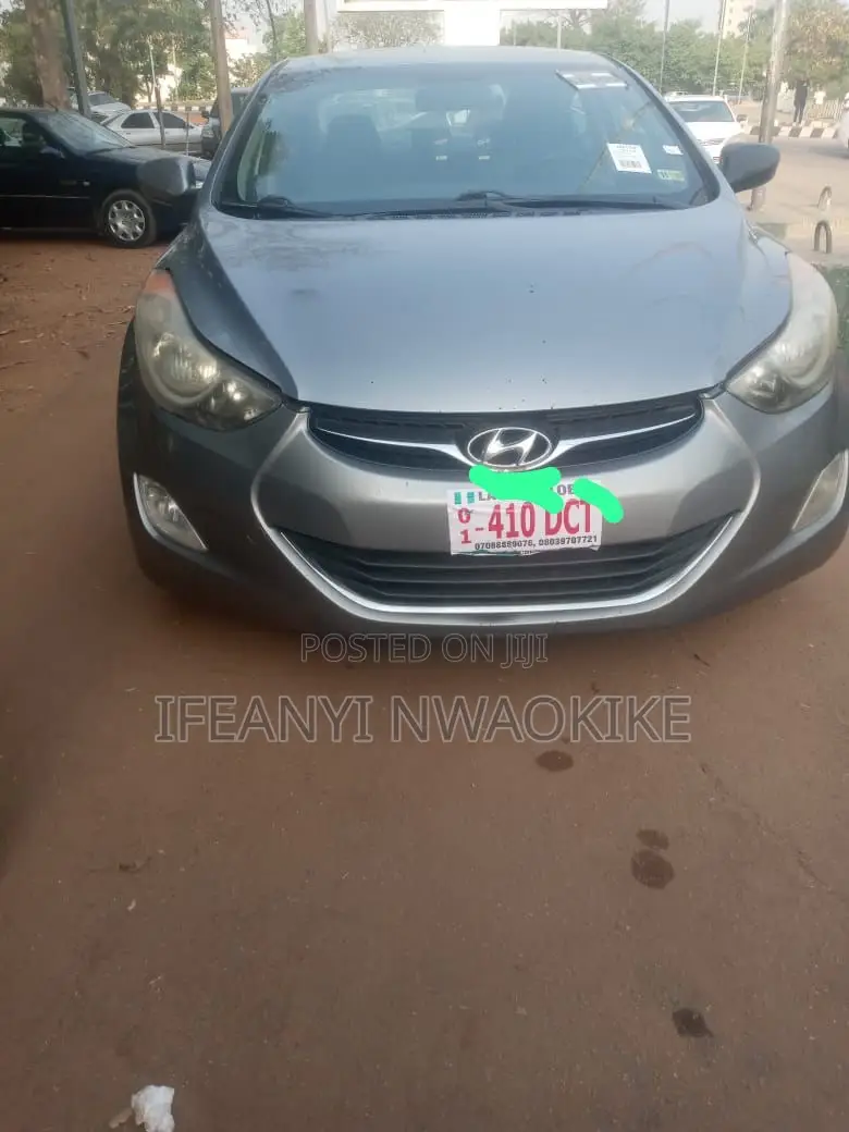Hyundai Elantra GLS Sedan FWD (1.8L 4cyl 6M) 2013 Gray