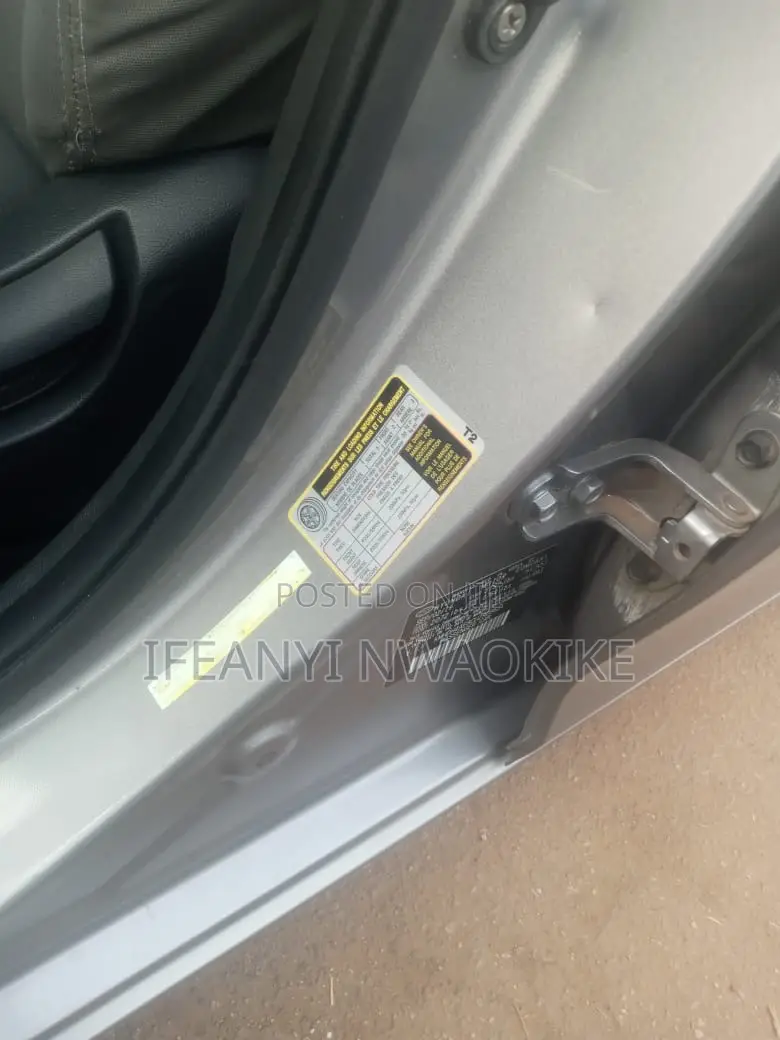 Hyundai Elantra GLS Sedan FWD (1.8L 4cyl 6M) 2013 Gray