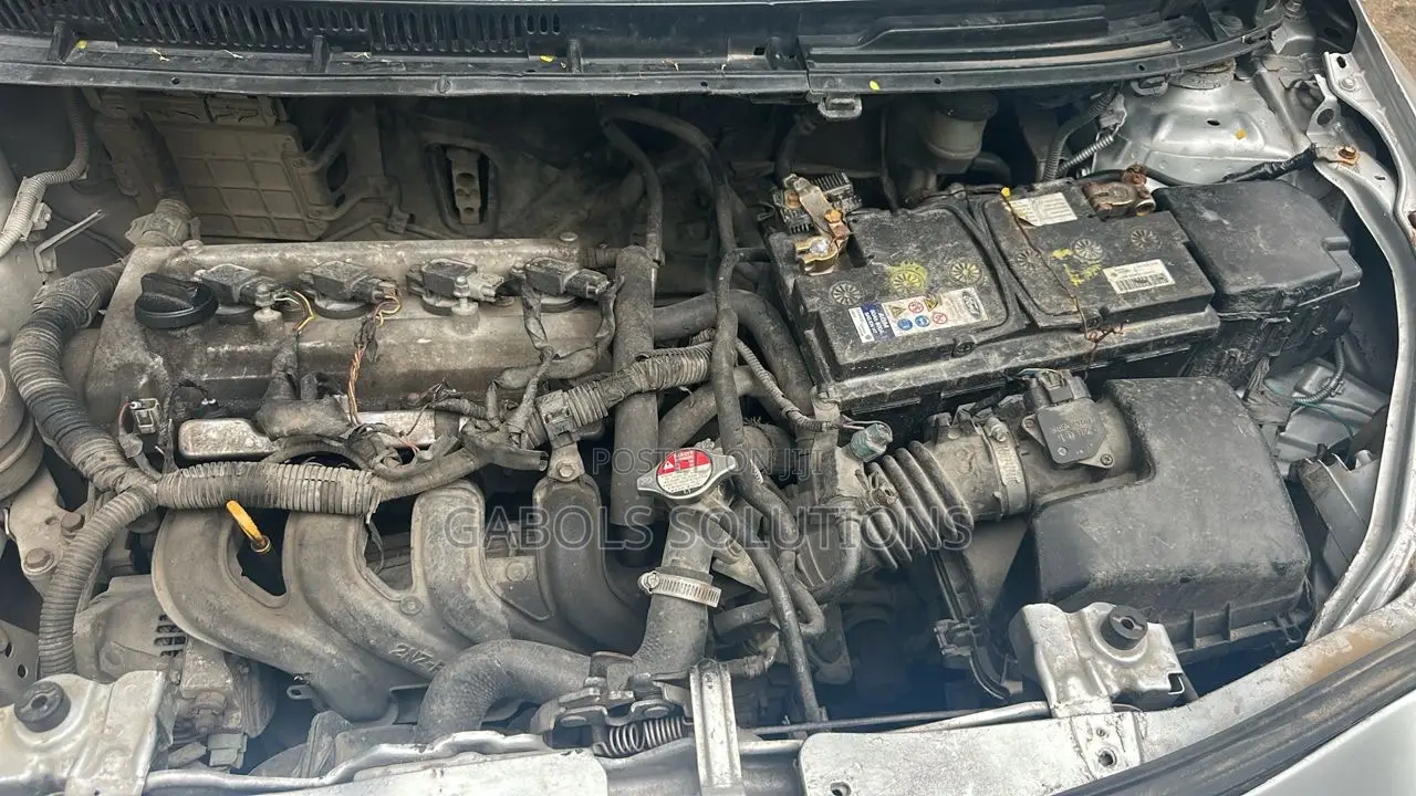 Toyota Yaris 1.0 VVT-i 2008 Silver