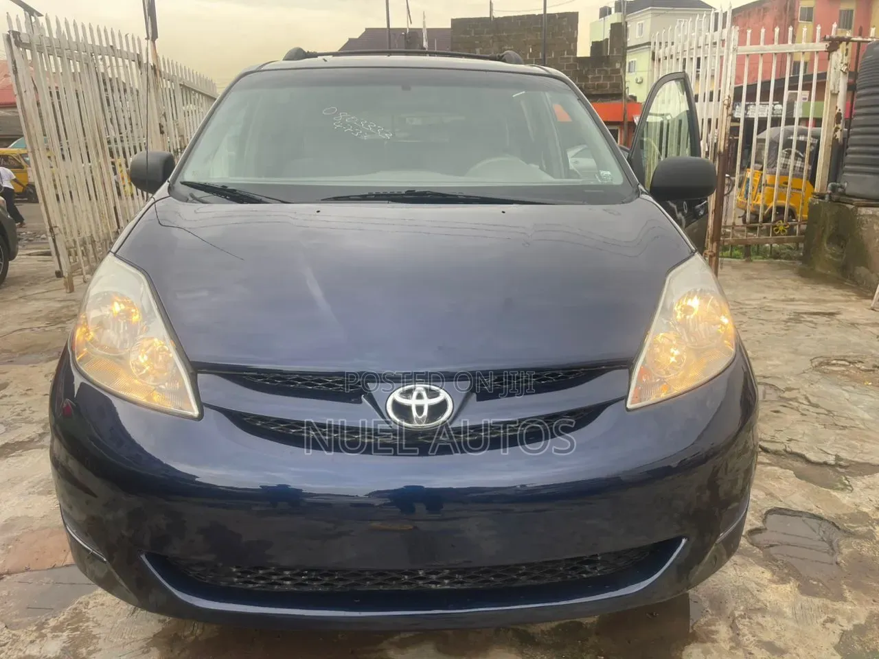 Toyota Sienna LE AWD 2006 Blue