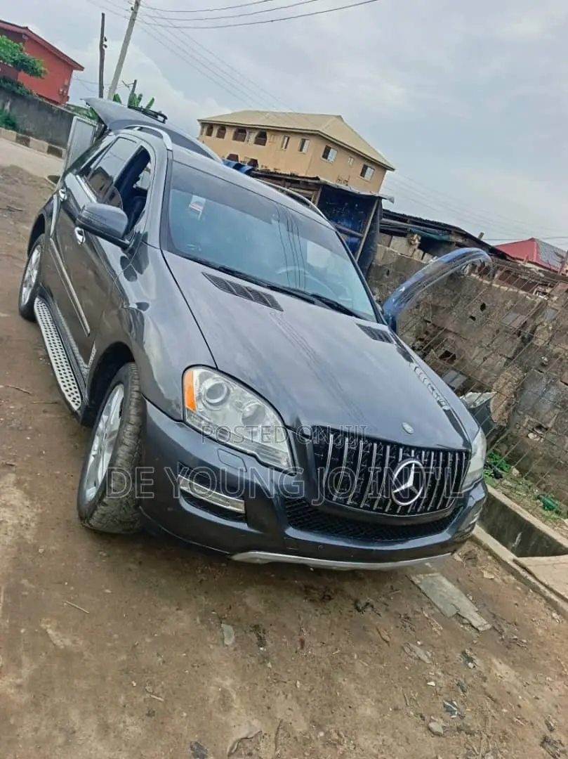 Mercedes-Benz M Class ML 350 BlueTEC 4Matic 2011 Gray