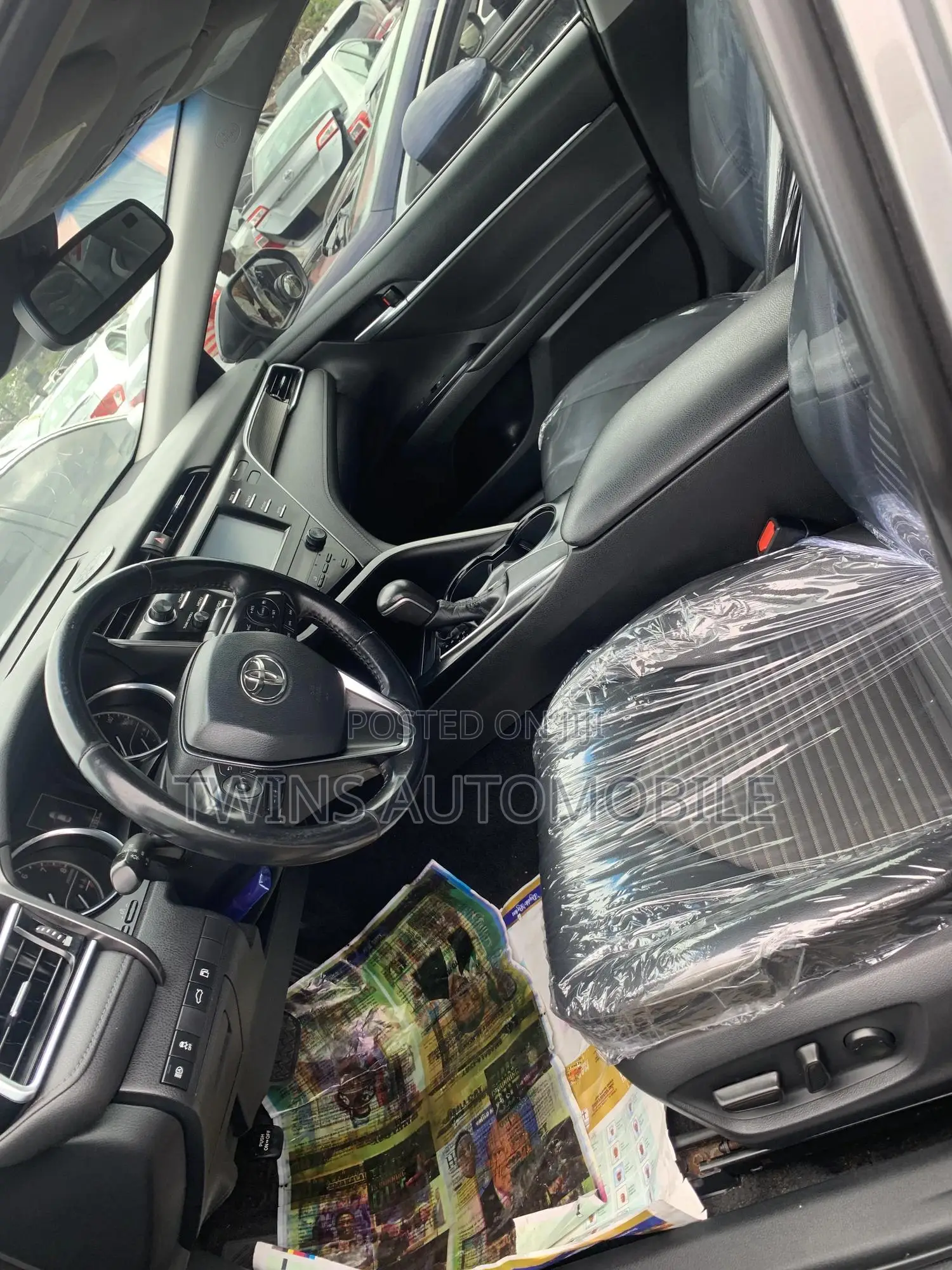 Toyota Camry SE (2.5L 4cyl 8A) 2019 Gray