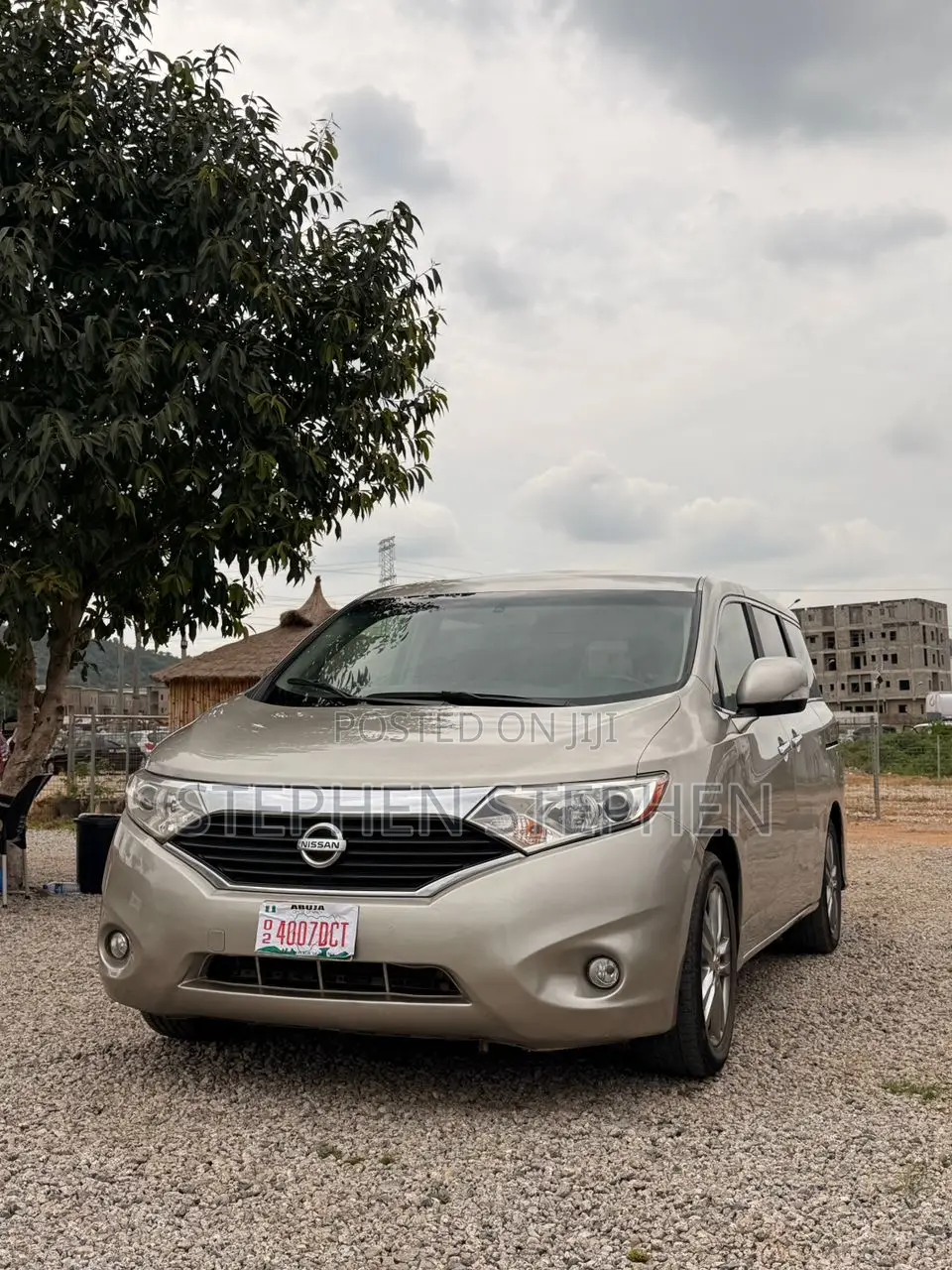 Nissan Quest 2012 Gold