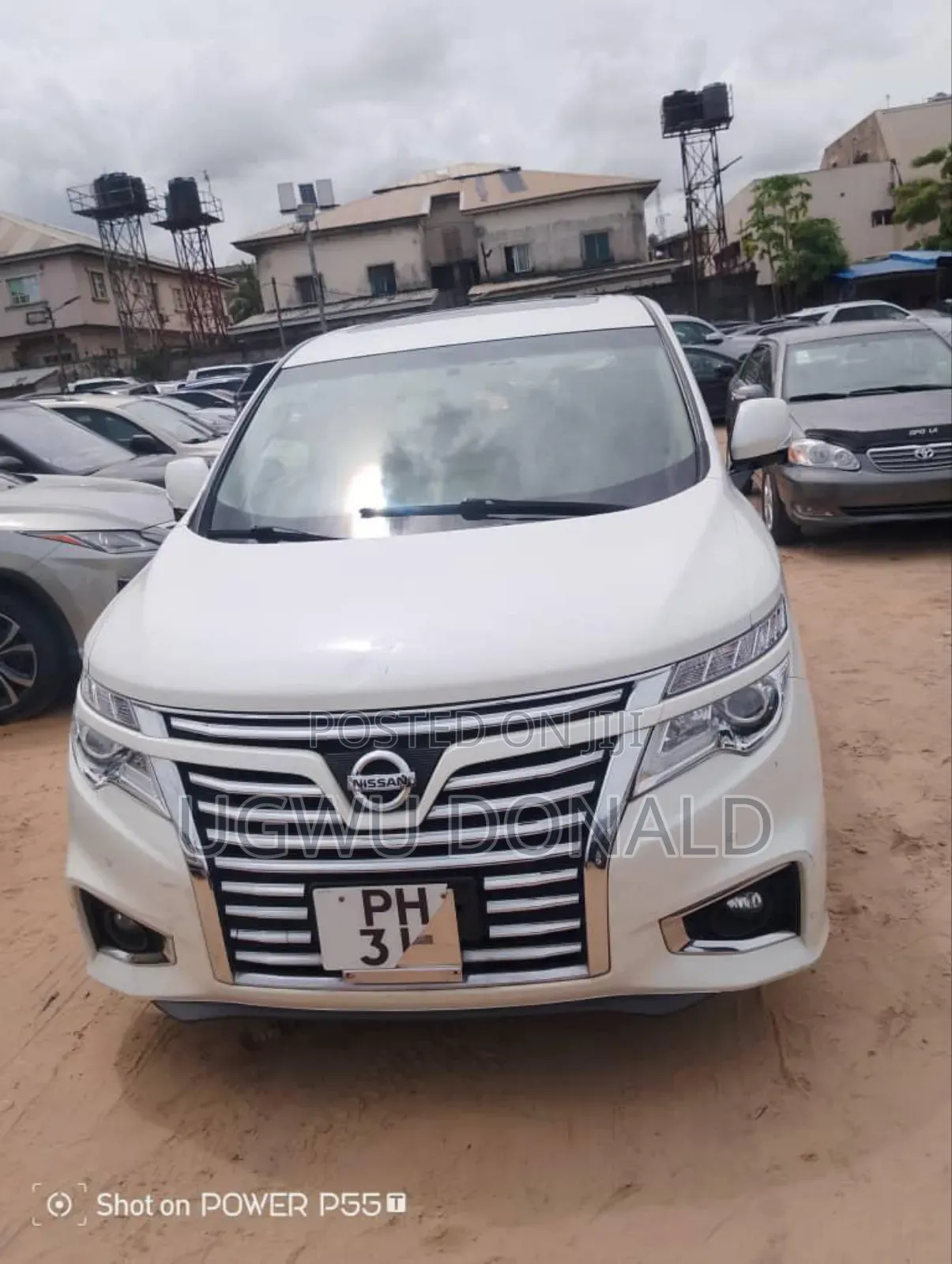 Nissan Quest 2018 White