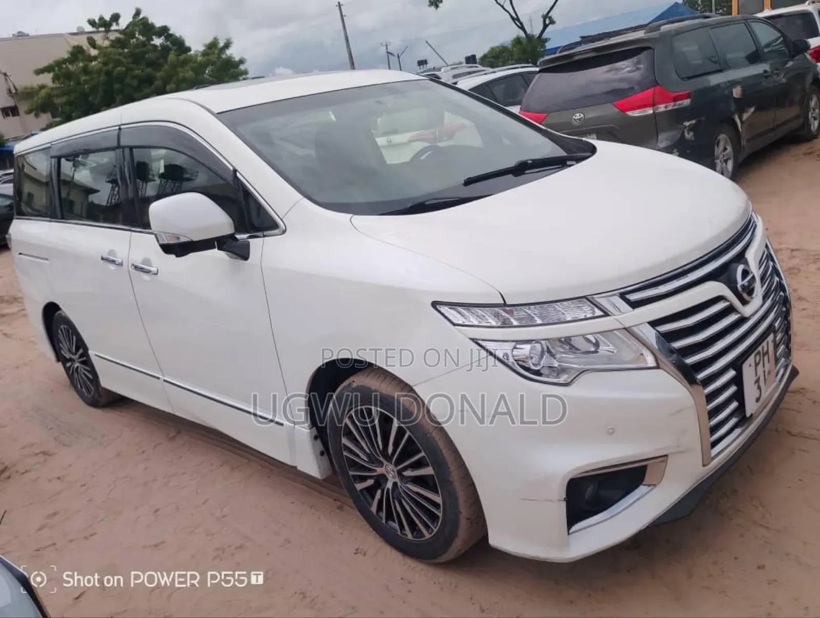 Nissan Quest 2018 White