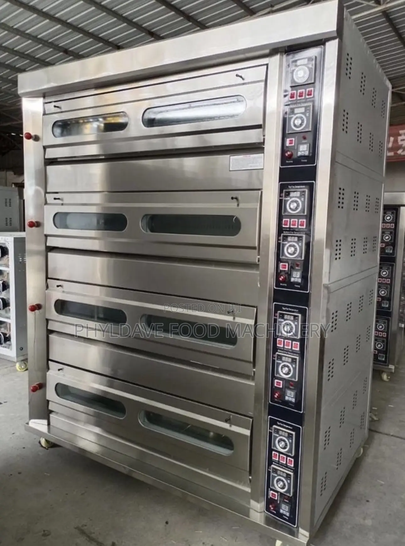 16 Trays 4 Deck Gas Oven