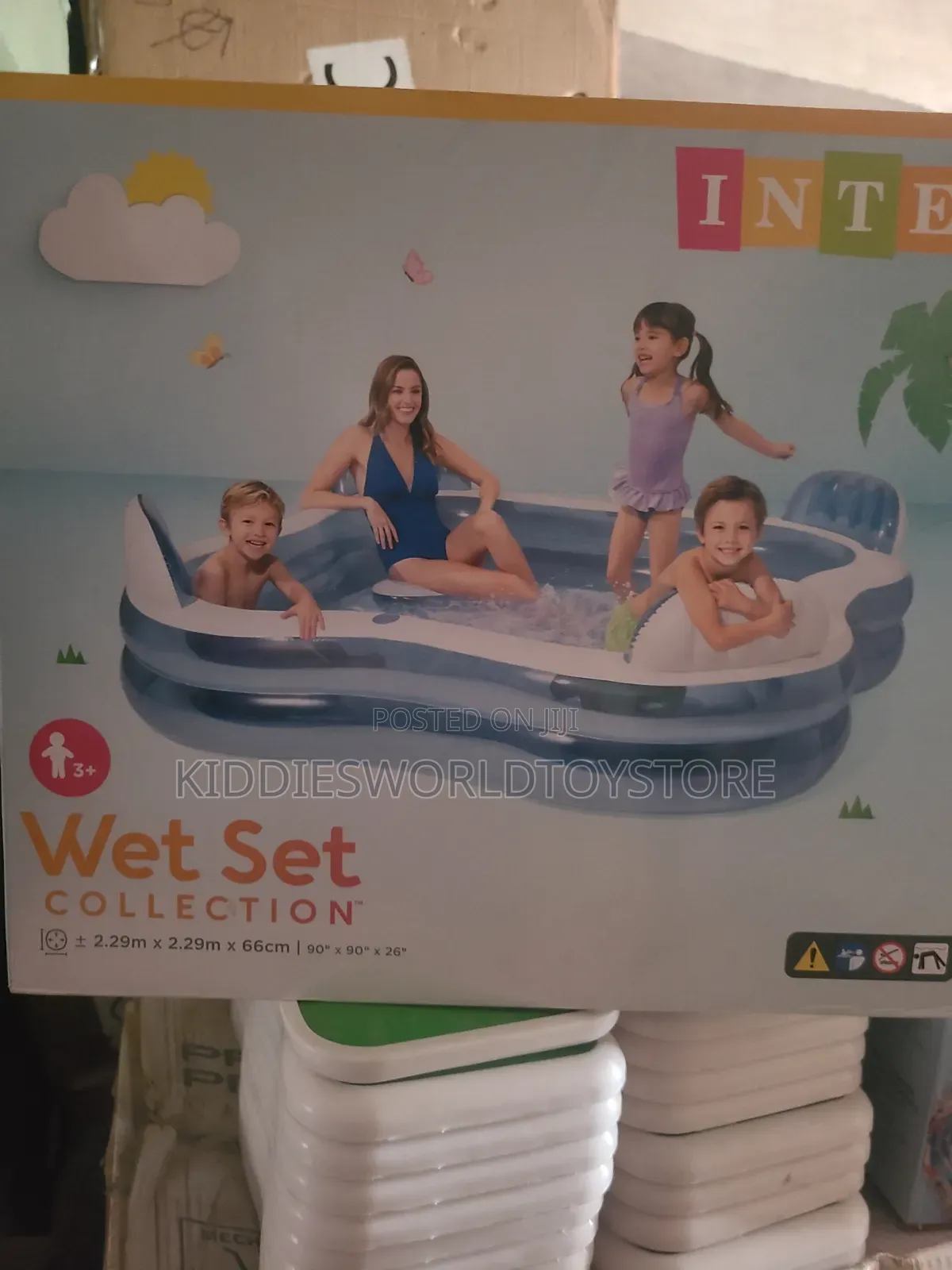 Inflatable Family Pool With in-Built Seats