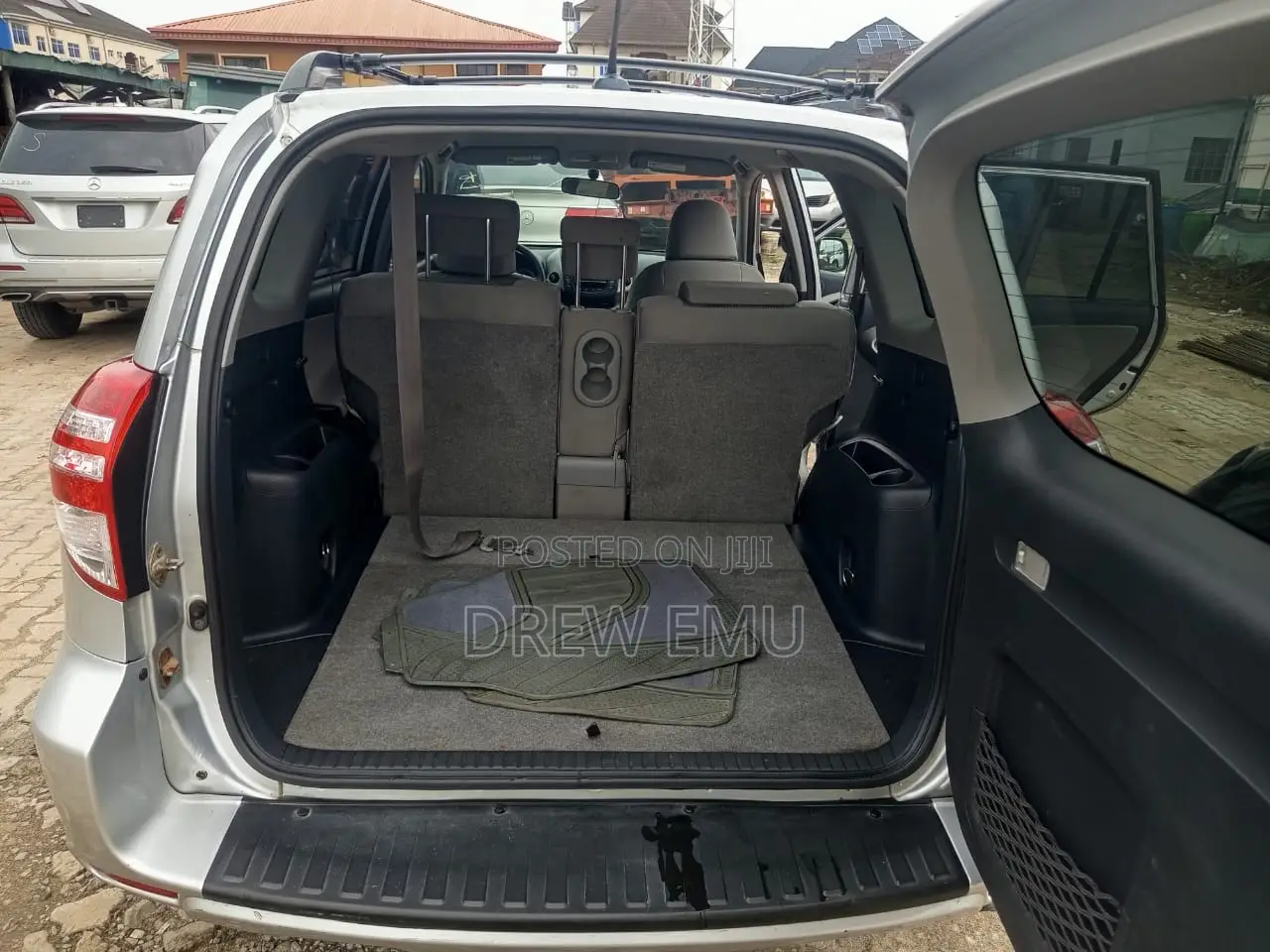 Toyota RAV4 Sport V6 2009 Silver