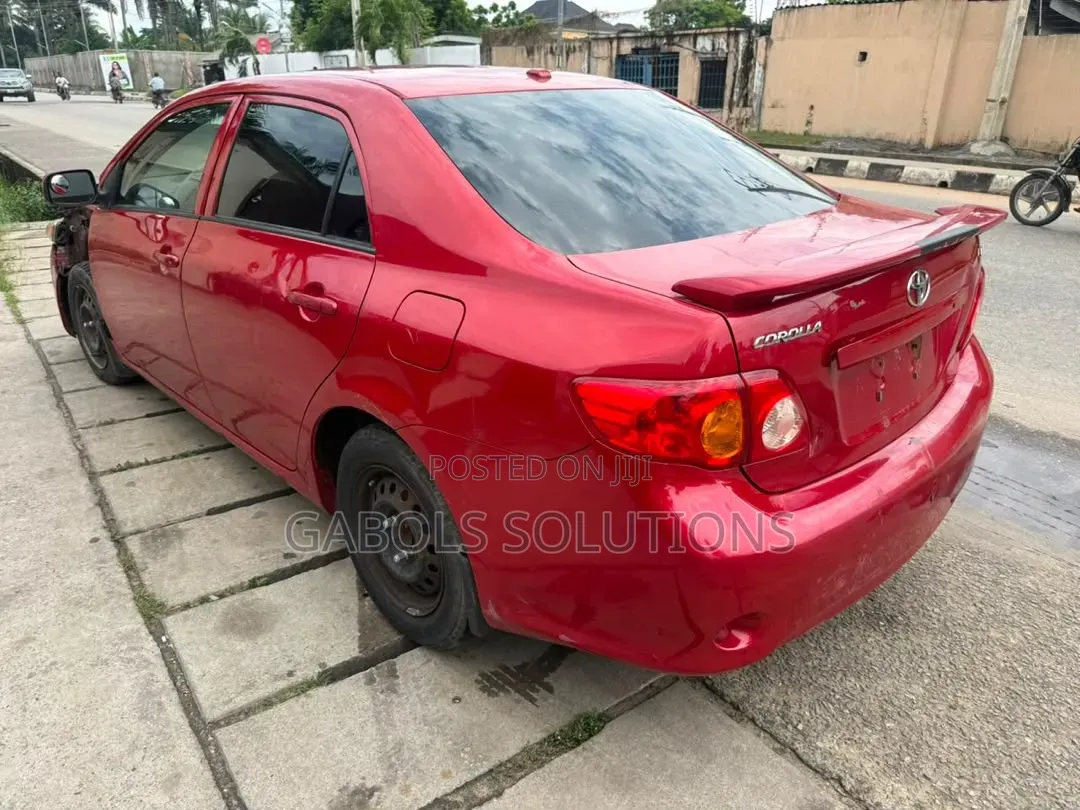 Toyota Corolla 2010 Red
