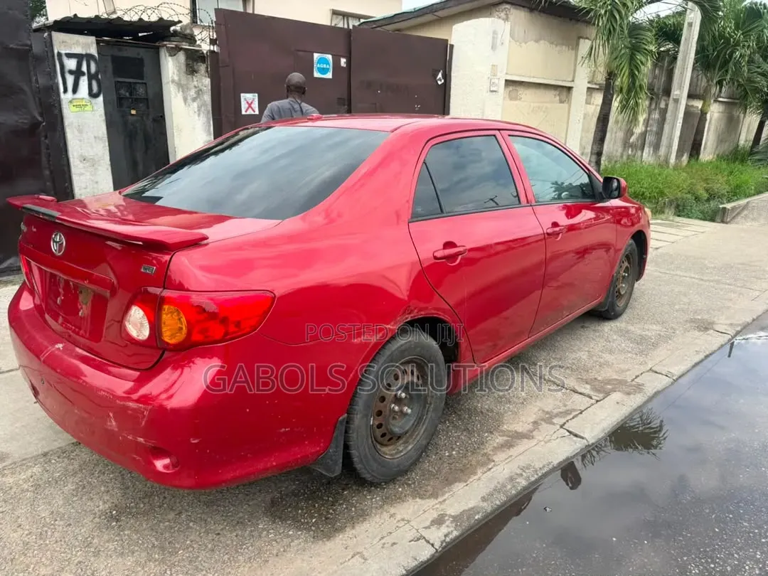 Toyota Corolla 2010 Red