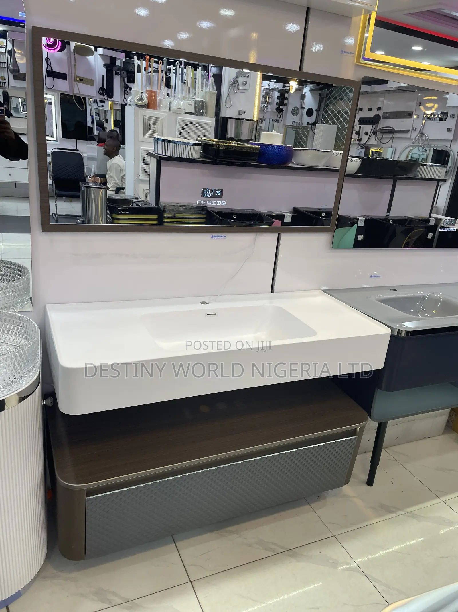 120x50cm Luxury Bathroom Vanity and Wash Basin Cabinet Combo