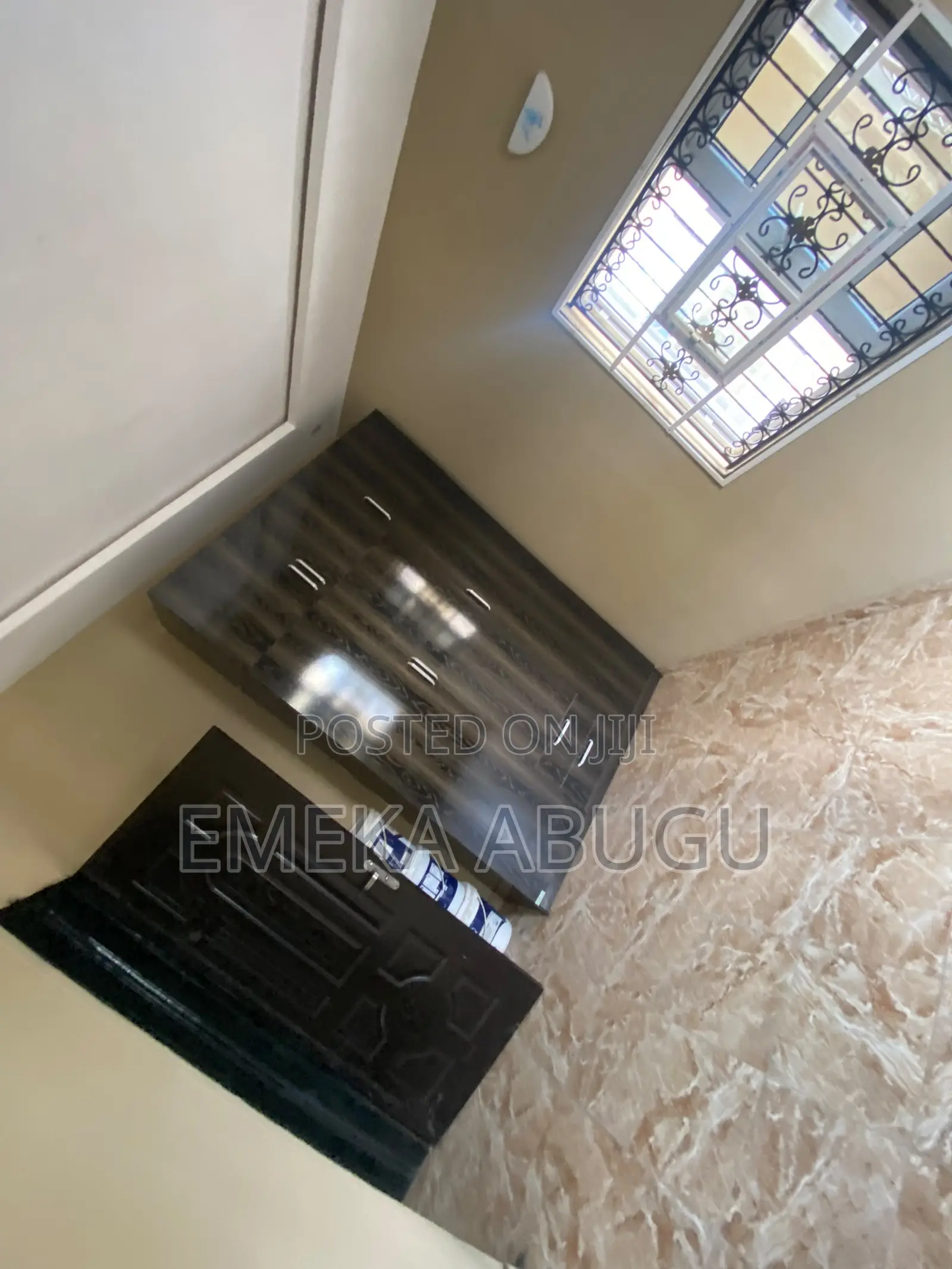 3bdrm Block of Flats in Akala Express for rent