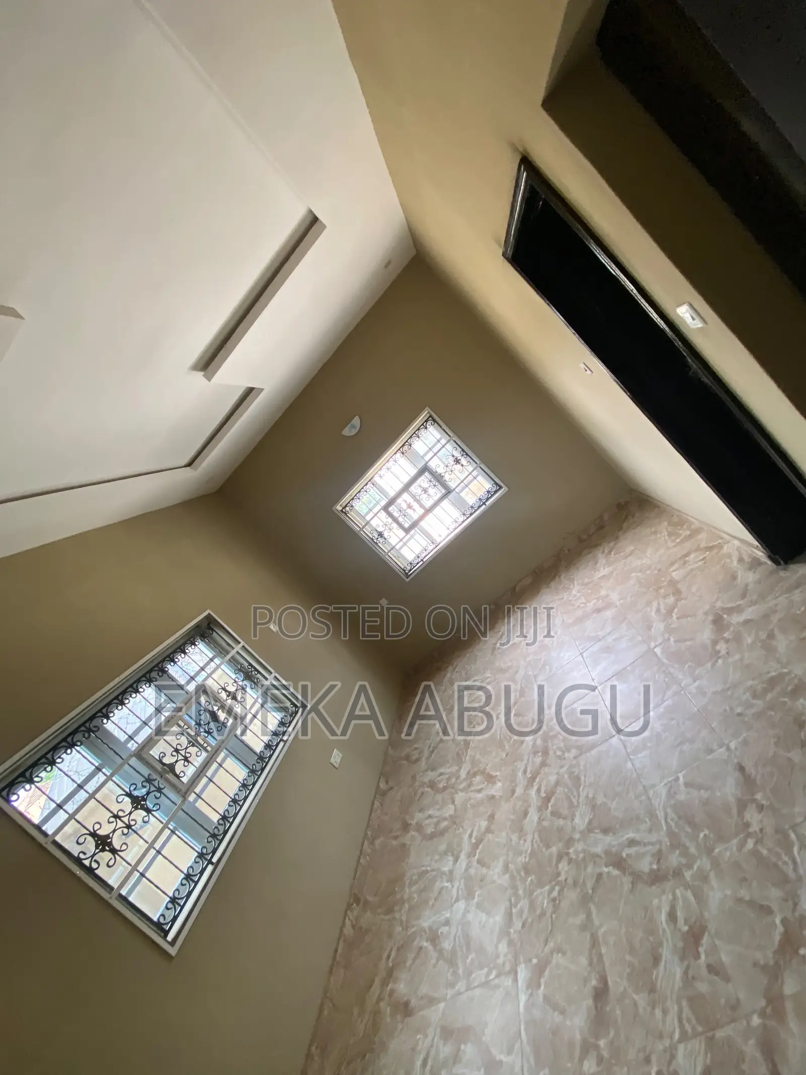 3bdrm Block of Flats in Akala Express for rent