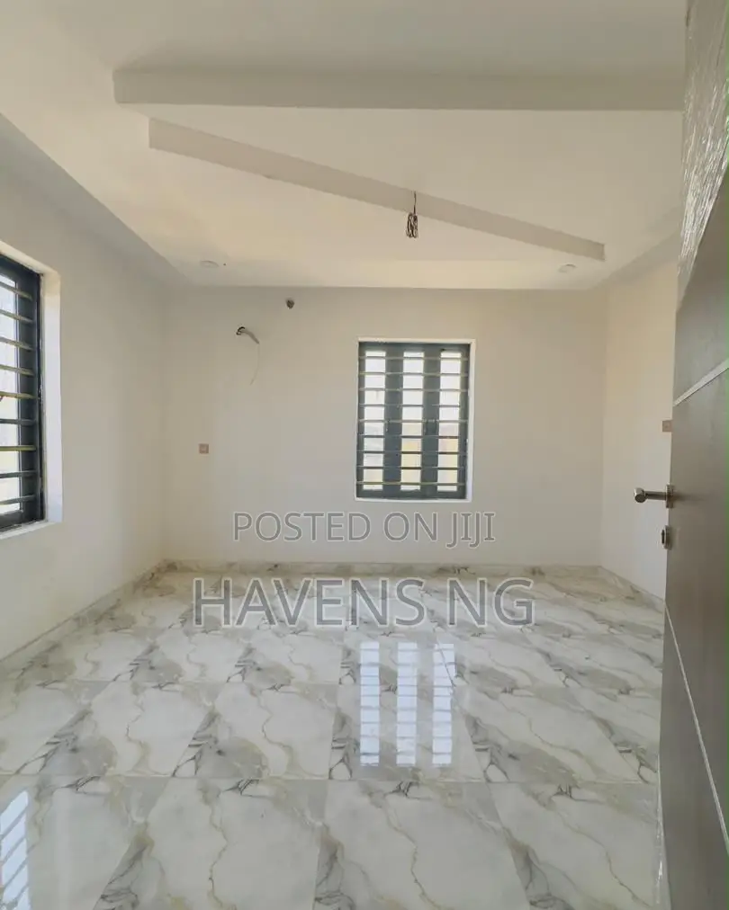 4bdrm Duplex in Phase 1 / Gbagada for sale