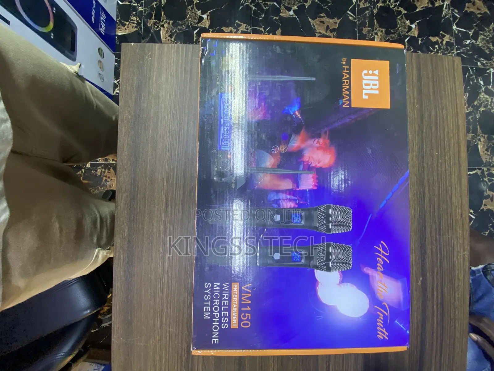 JBL by Harman (Vm150) Rechargeable Wireless Microphone