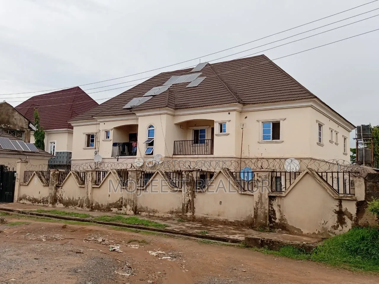 2bdrm Block of Flats in New Site, FHA for sale