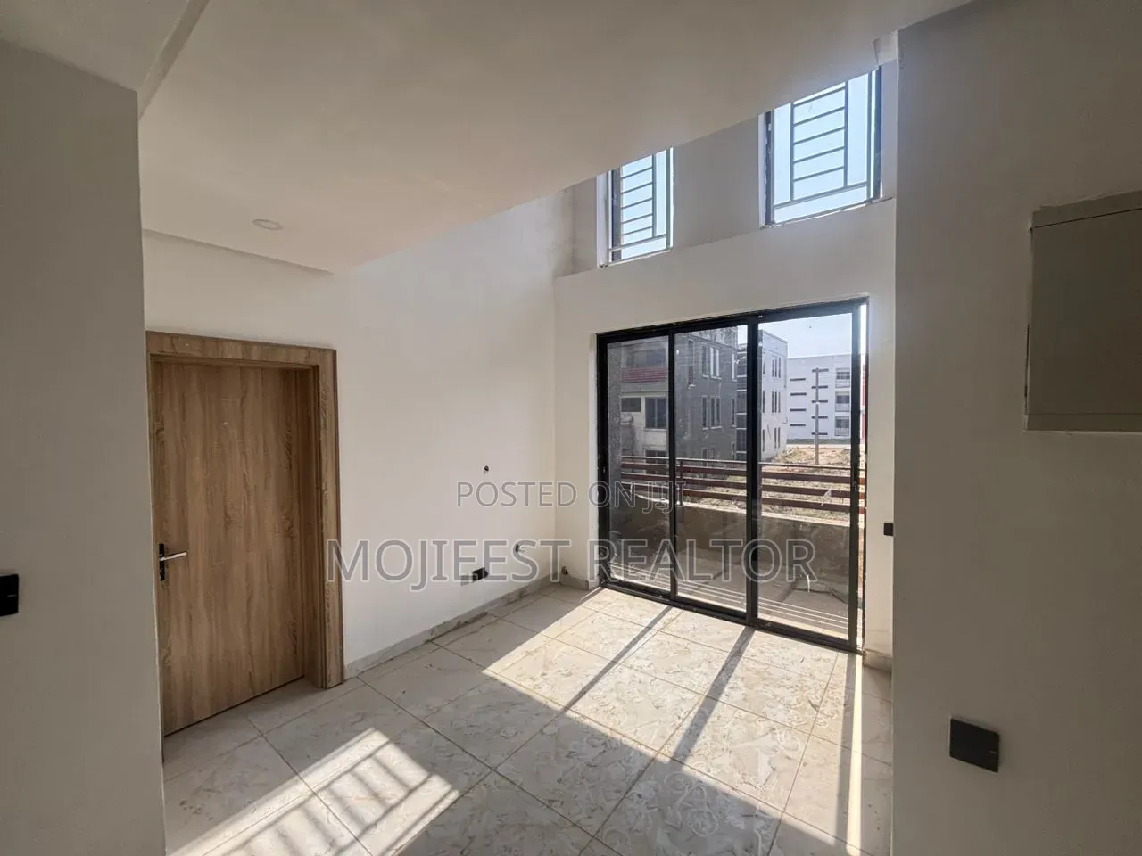 2bdrm Block of Flats in New Site, FHA for sale