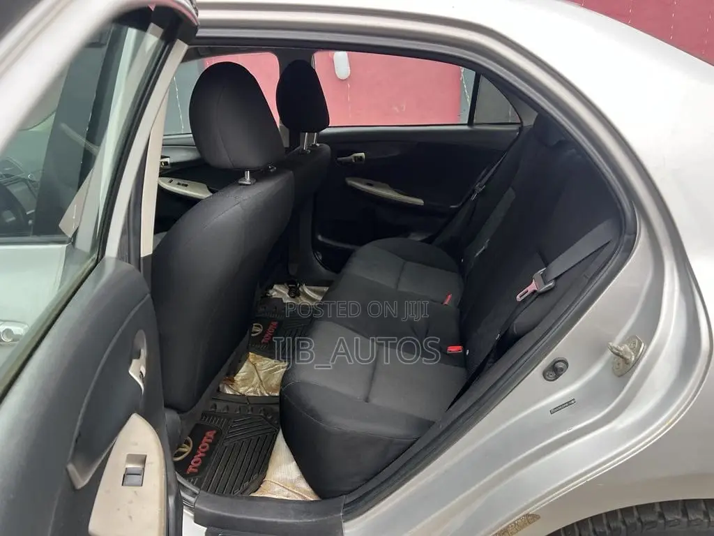 Toyota Corolla S 4dr Sedan (1.8L 4cyl 4A) 2010 Silver