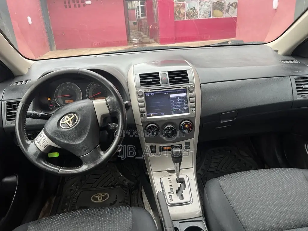 Toyota Corolla S 4dr Sedan (1.8L 4cyl 4A) 2010 Silver