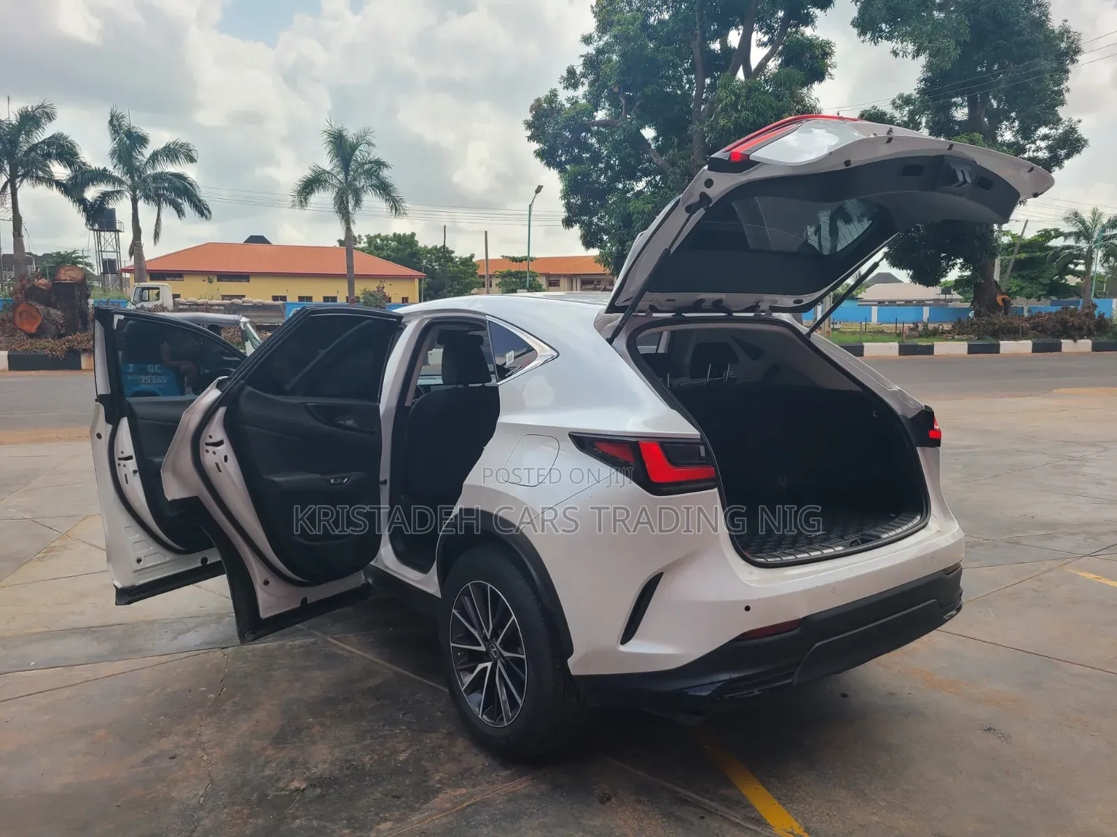 Lexus NX 2023 White