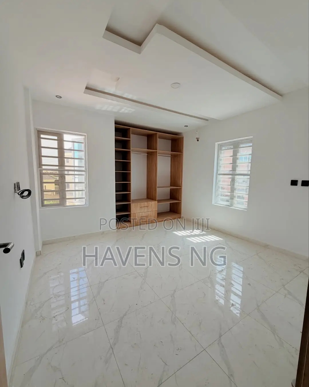 3bdrm Apartment in GRA Phase 2 Shangisha for sale