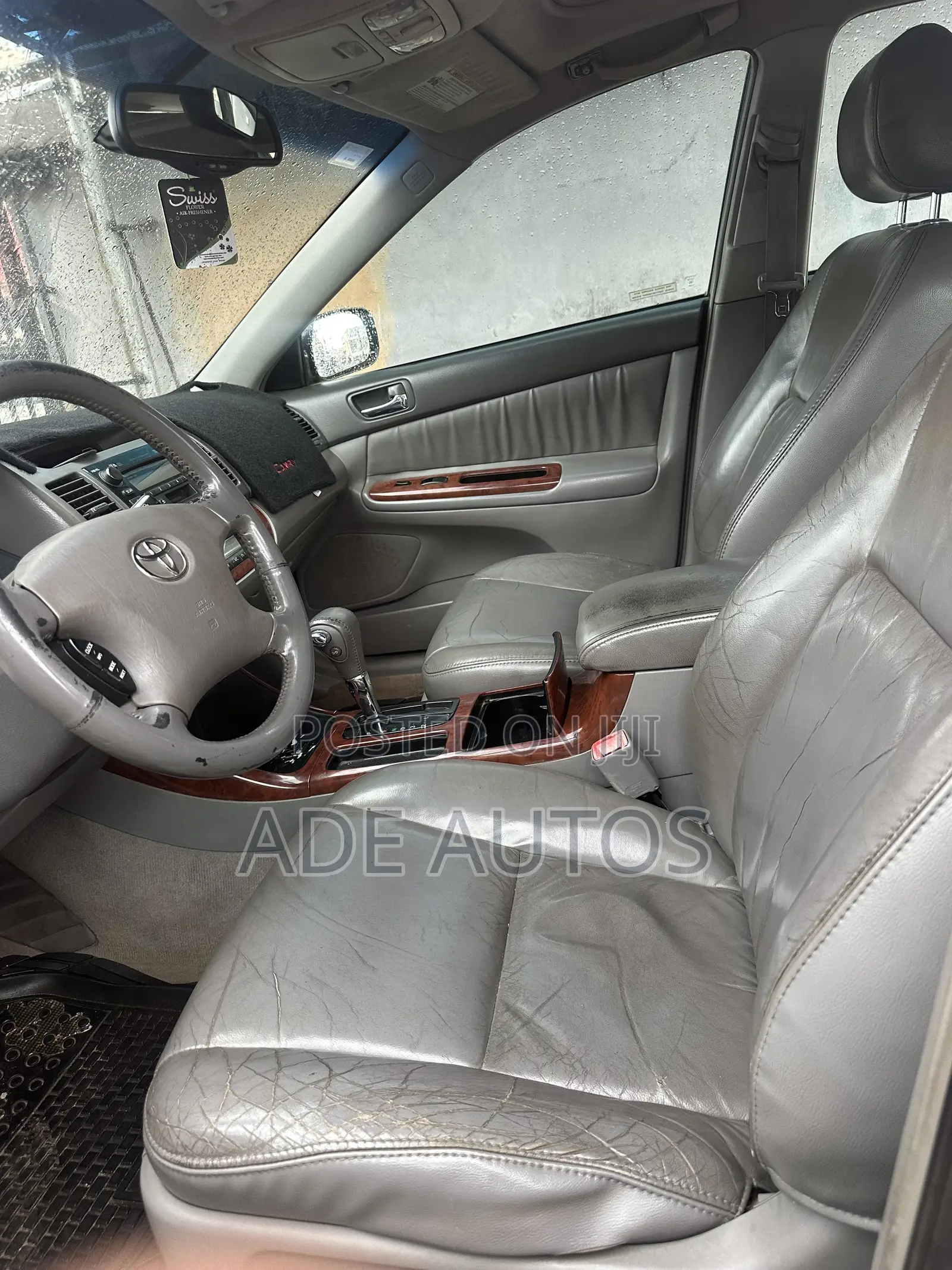 Toyota Camry XLE V6 4dr Sedan (3.0L 6cyl 5A) 2005 Black