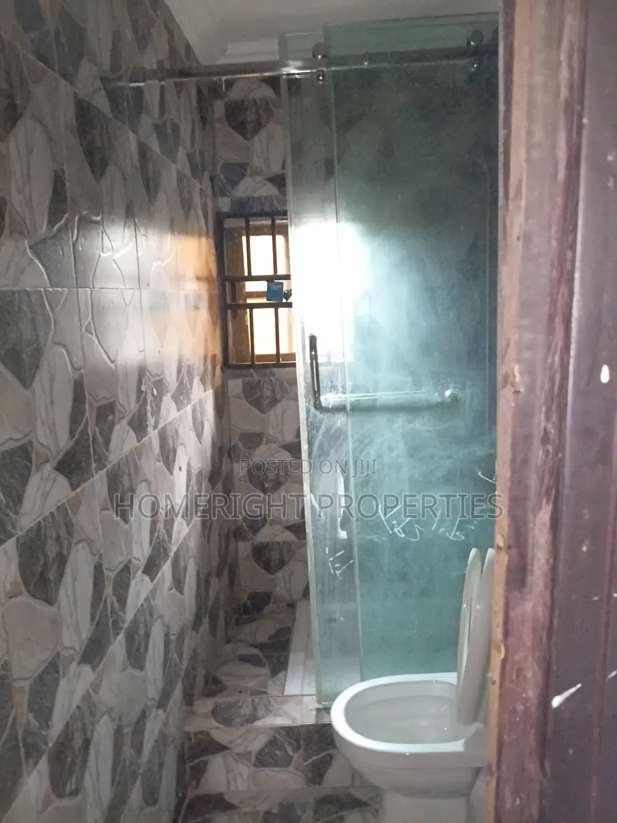 Mini Flat in Akesan for rent