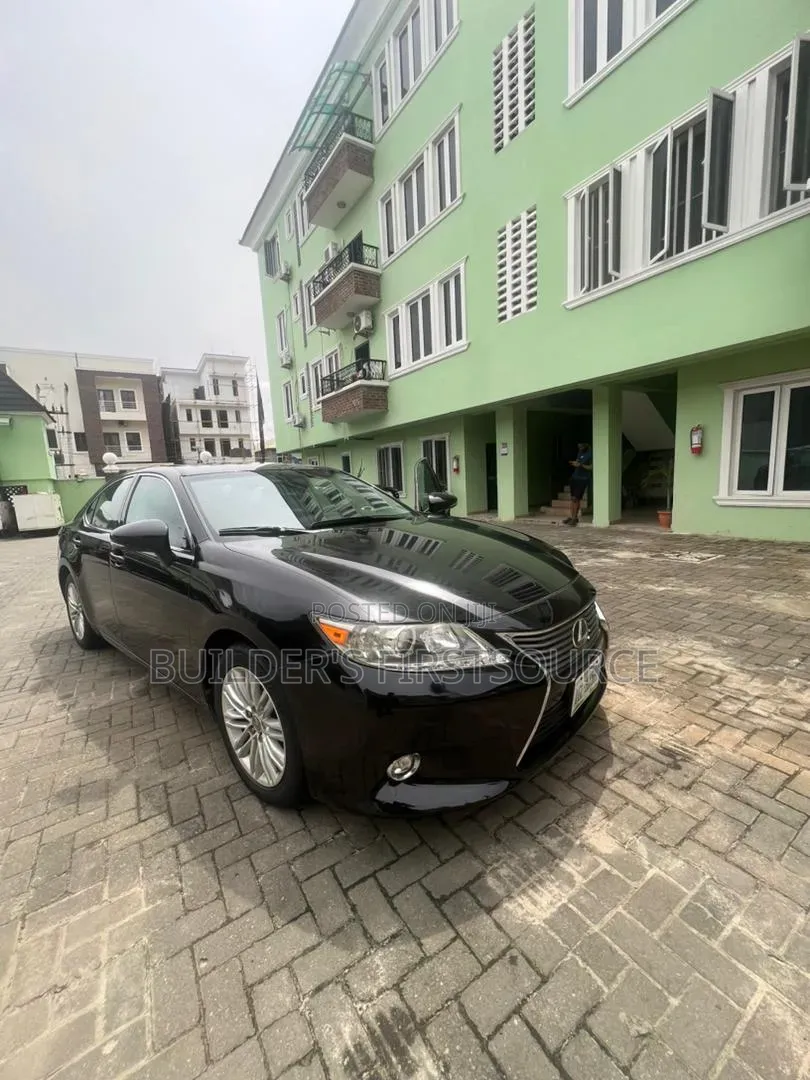 Lexus ES 2015 Black