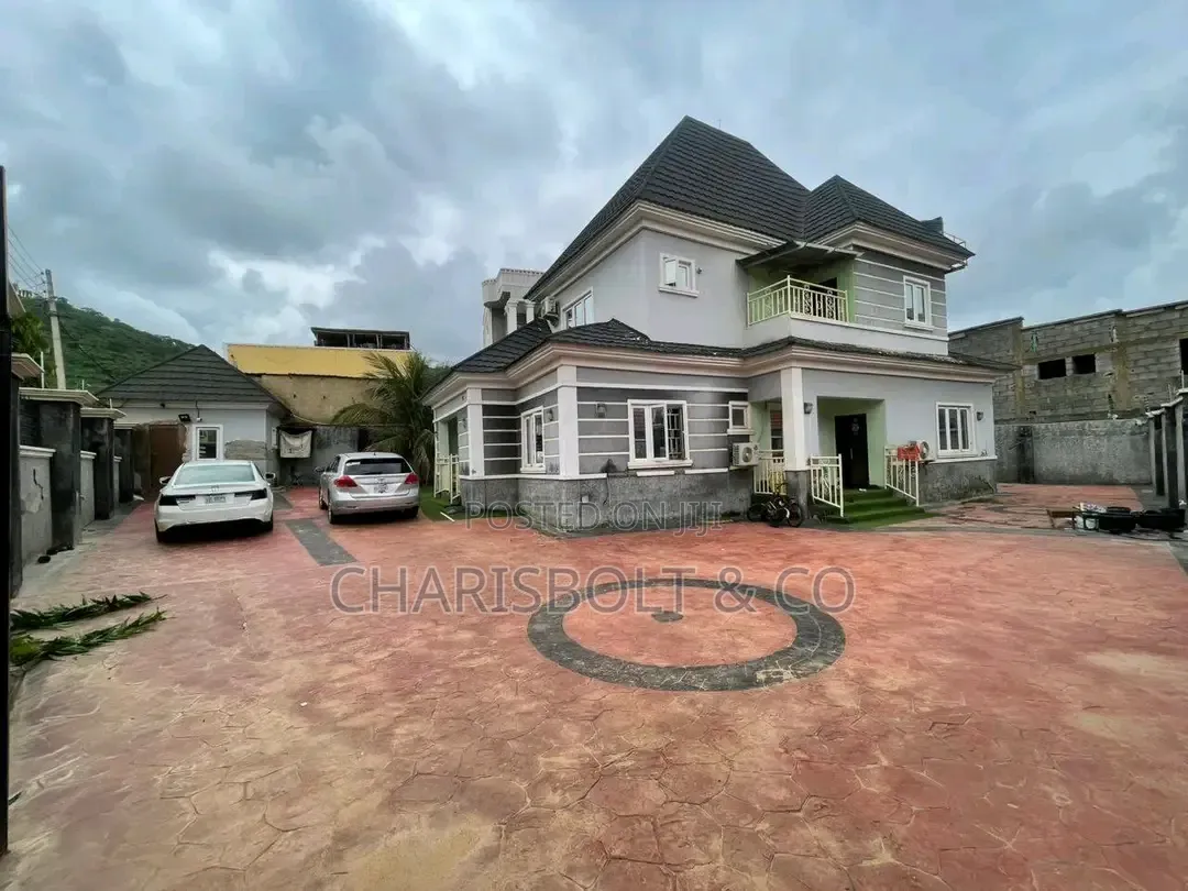 5bdrm Duplex in Kubwa for sale