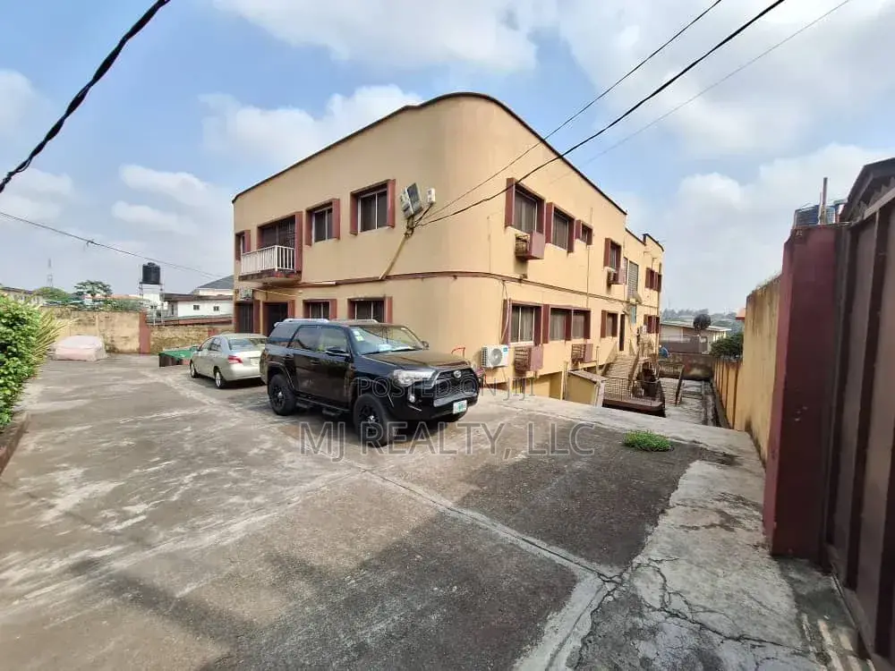 3bdrm Block of Flats in Allen Avenue for sale