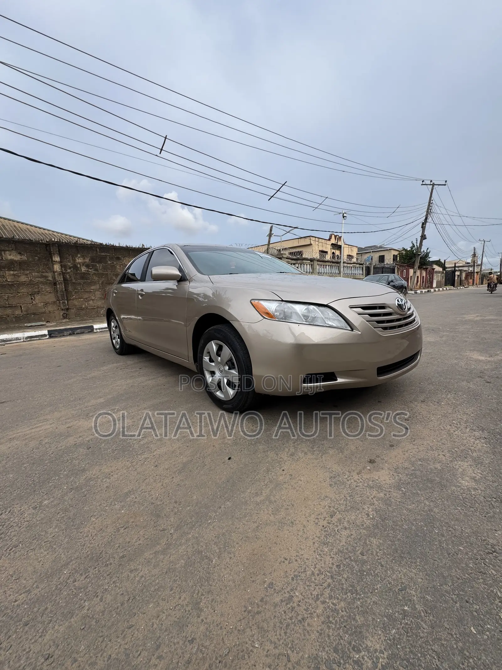 Toyota Camry LE 4dr Sedan (2.4L 4cyl 5A) 2008 Gold
