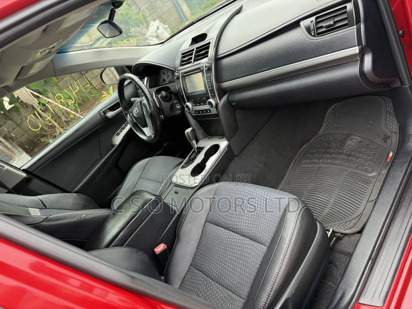 Toyota Camry SE 4dr Sedan (2.5L 4cyl 6A) 2013 Red