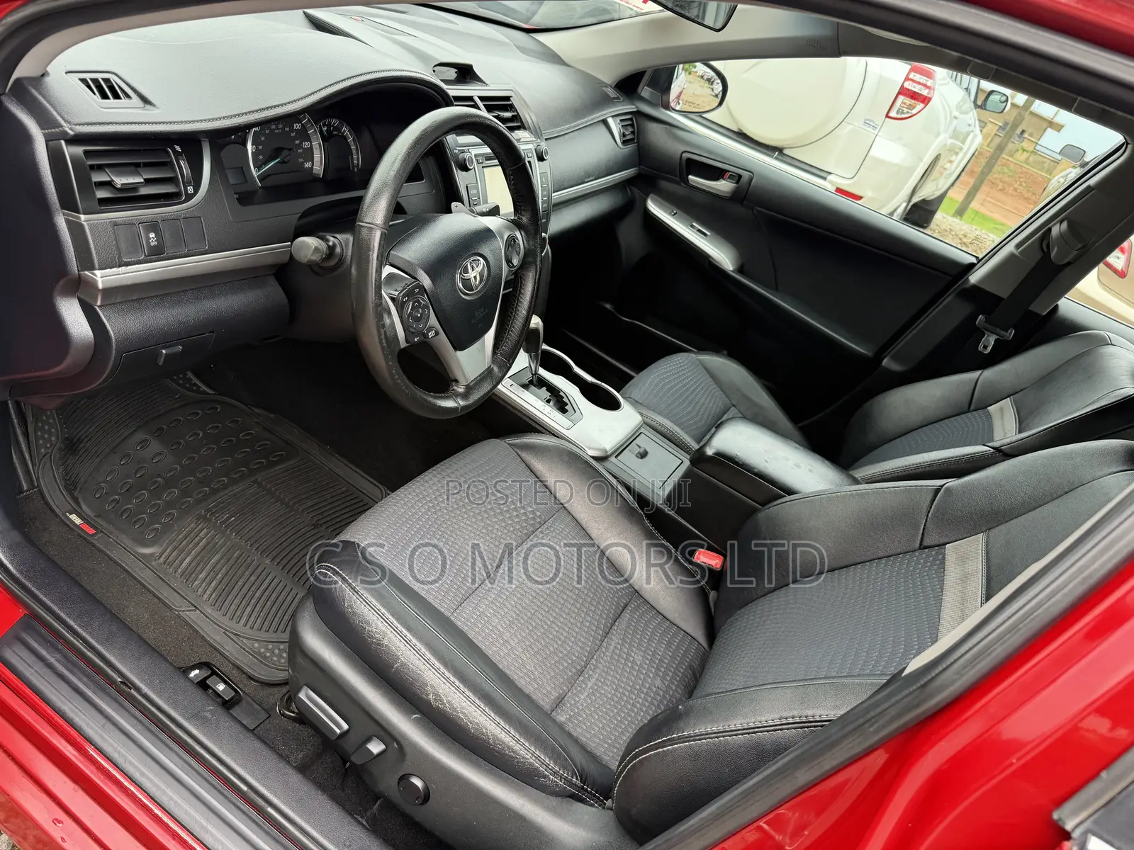 Toyota Camry SE 4dr Sedan (2.5L 4cyl 6A) 2013 Red