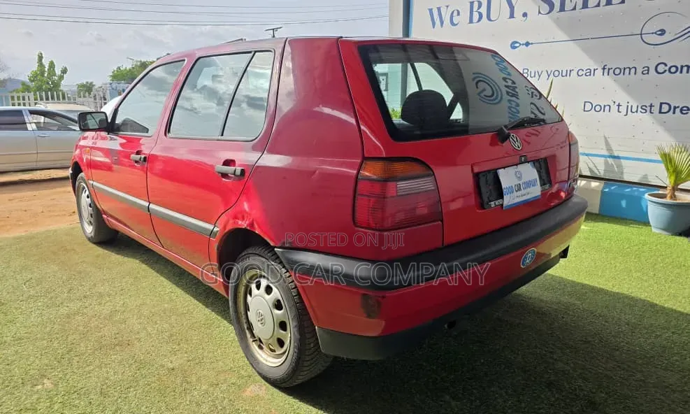 Volkswagen Golf 1999 Red