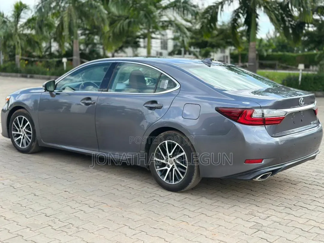 Lexus ES 350 FWD 2016 Gray