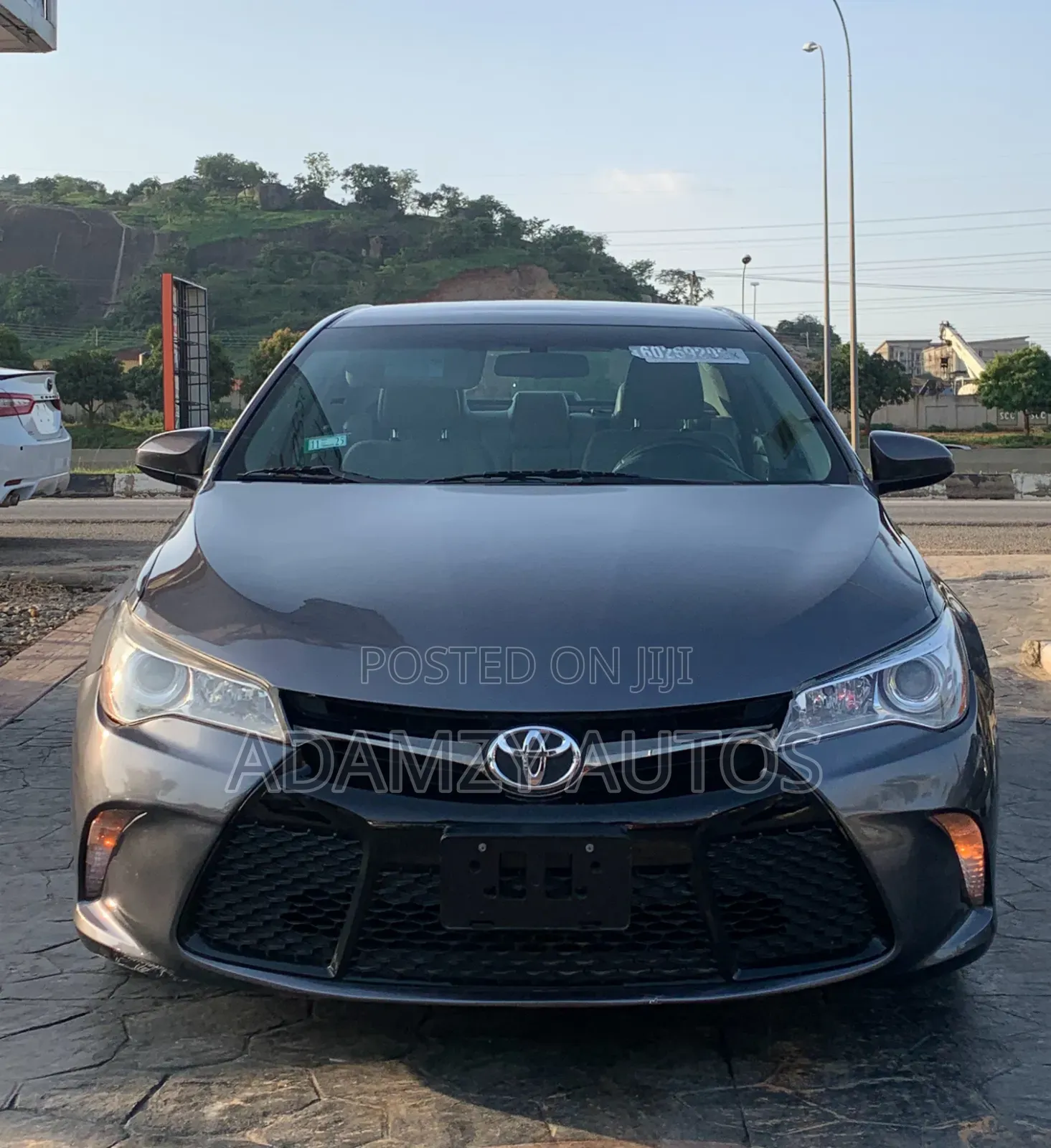 Toyota Camry 2016 Brown